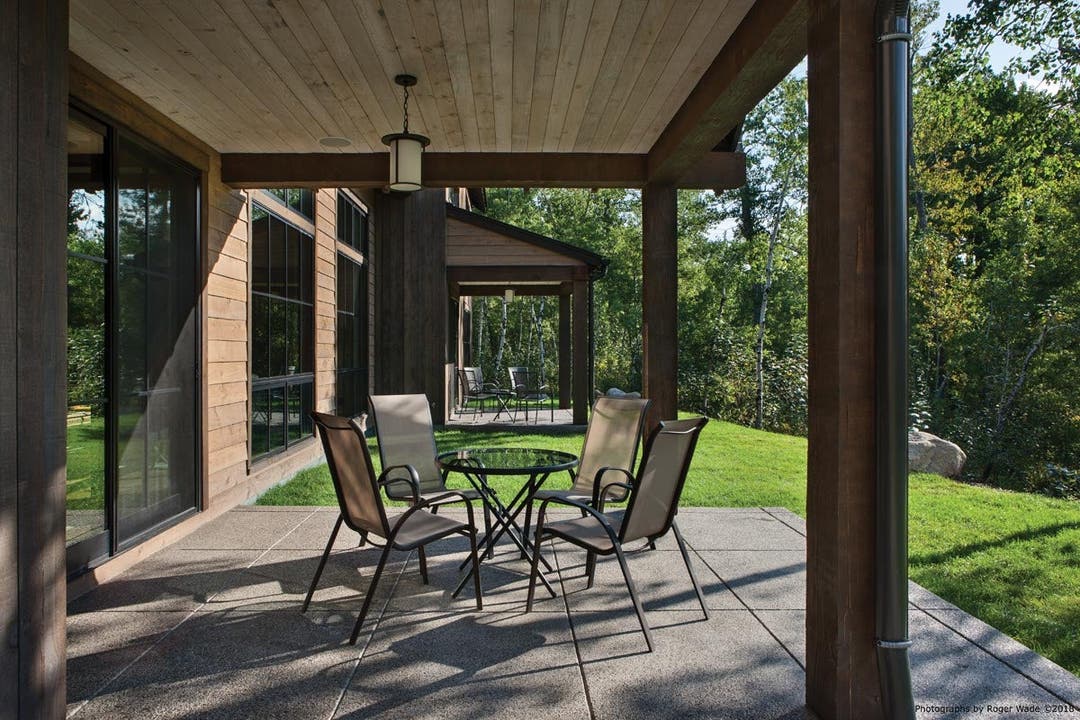VistaLuxe  WD LINE direct sets over awnings and casements