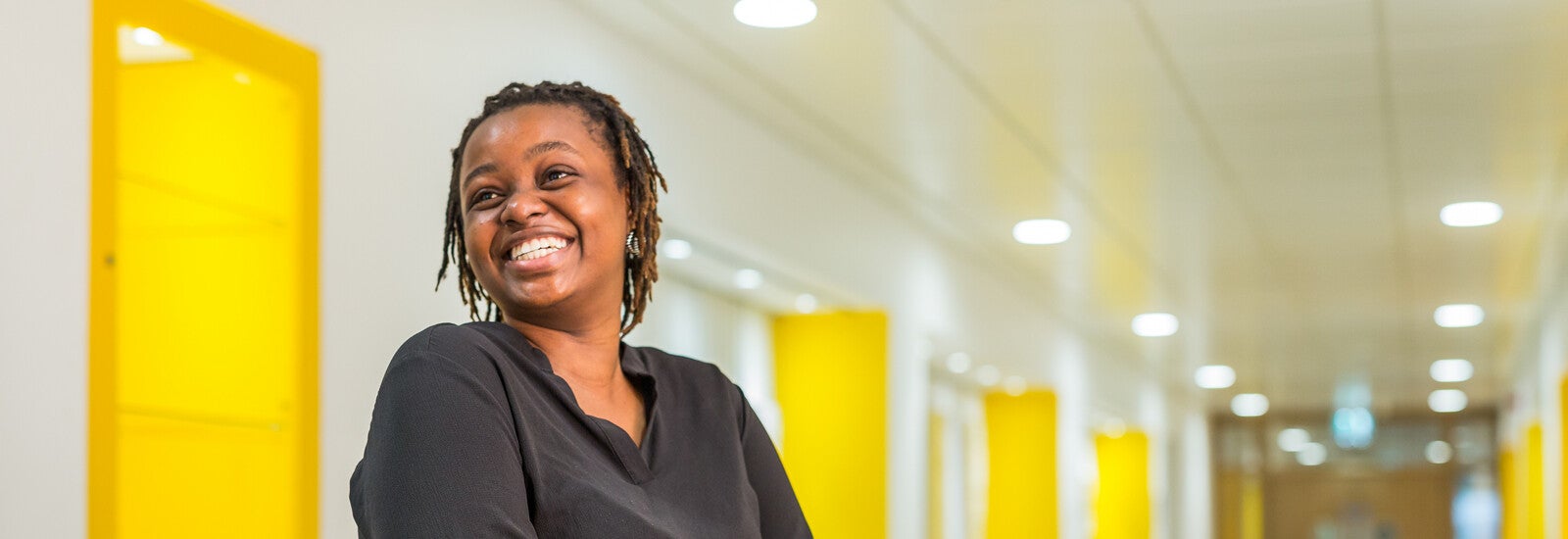 思克莱德大学的学生在微笑