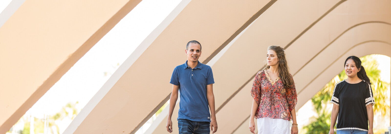 Students walking together on campus