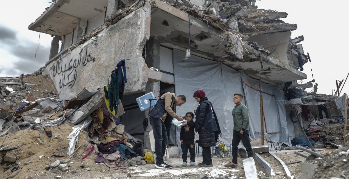 In Gaza, UNICEF-supported healthcare workers met families where they were at to ensure every child under five is vaccinated against polio during an outbreak in 2024. 