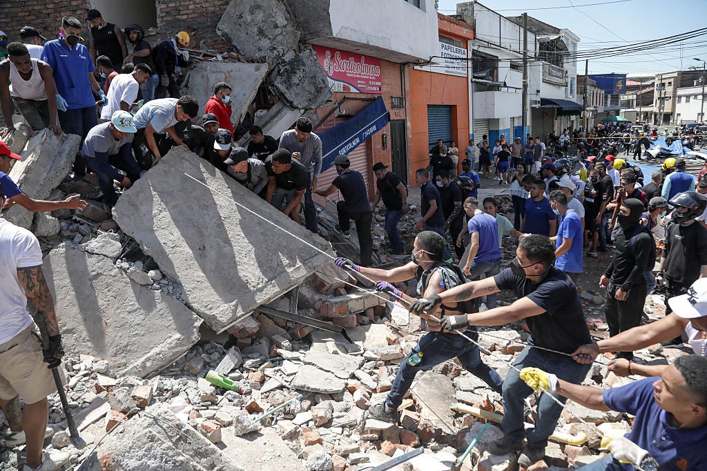Collapsed buildings in Colombia