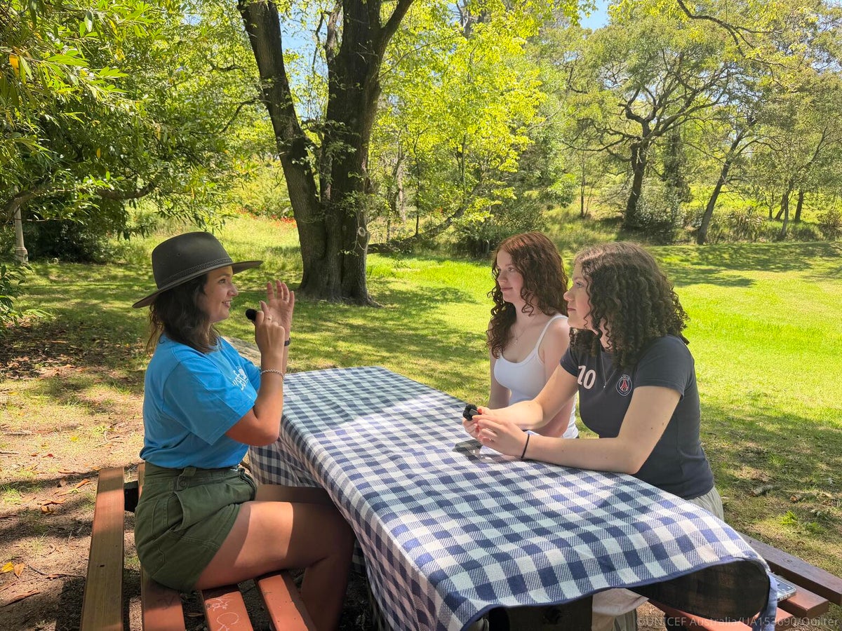 UNICEF Australia Ambassador, Rae Johnston, talks to Zariah and Georgia about the social media ban.