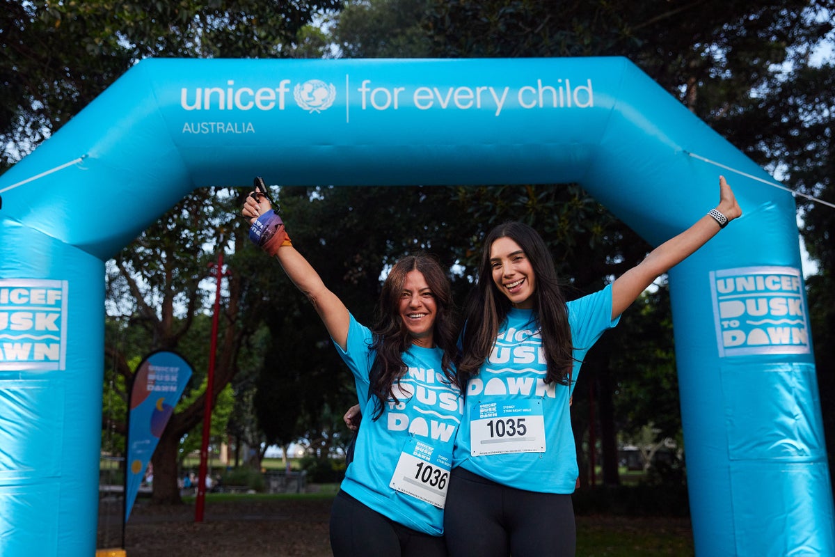Fundraisers taking part in the inaugural UNICEF Australia Dusk to Dawn Walk