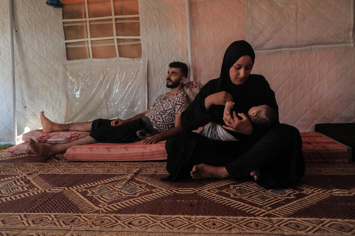 After losing their newborn twins to malnutrition, Masoud and his wife, Waad, are determined to do everything they can to keep their two surviving children alive.  