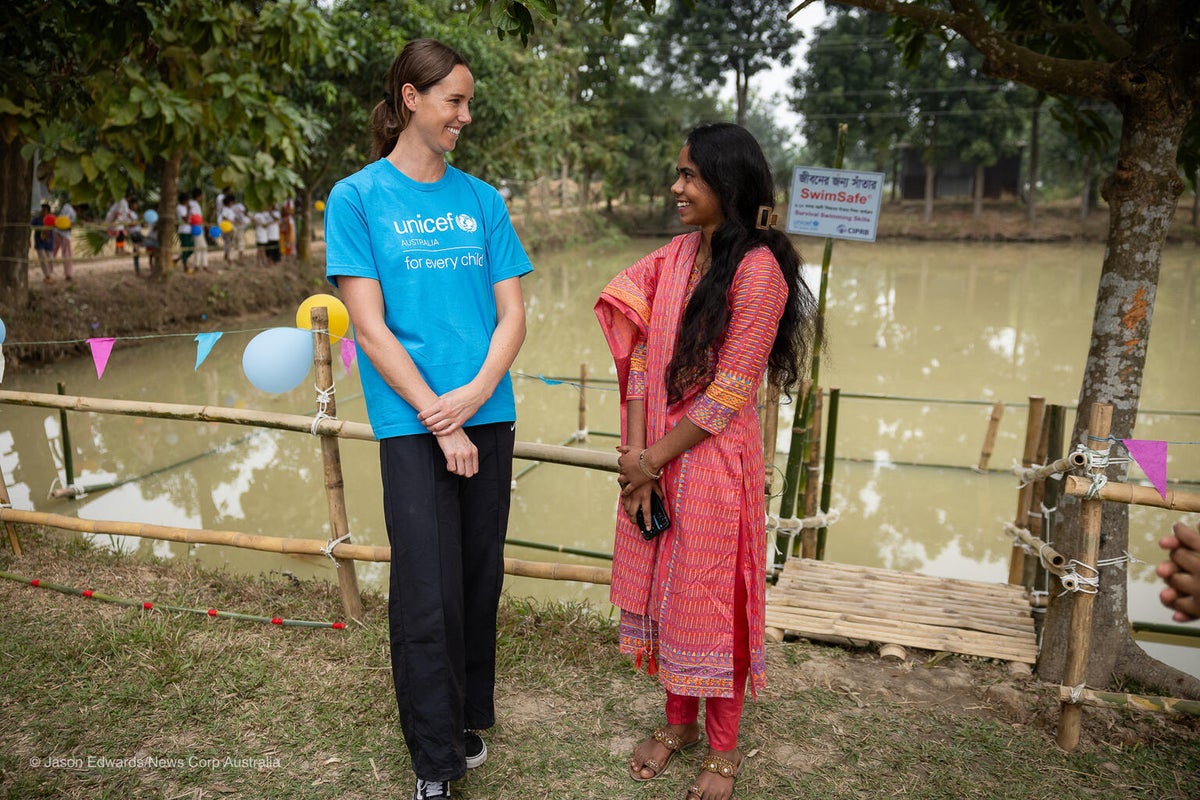 Emma McKeon meets Mim, a passionate swim instructor helping children stay safe at a UNICEF-supported Swim Safe program in Bangladesh. 