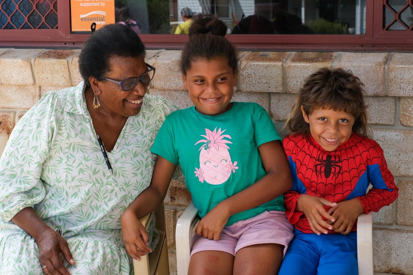 UNICEF Australia teams attended a Pathfinders birth registration roadshow in regional NSW. The program is designed to assist Australian families in registering for a birth certificate.