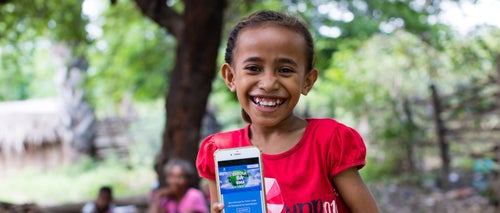 Child holding device for learning