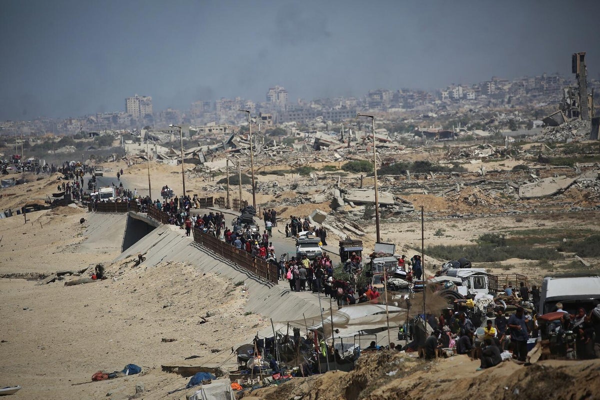 Thousands of families flee Gaza City toward the southern part of the Gaza Strip amid heavy bombardment and evacuation orders. 