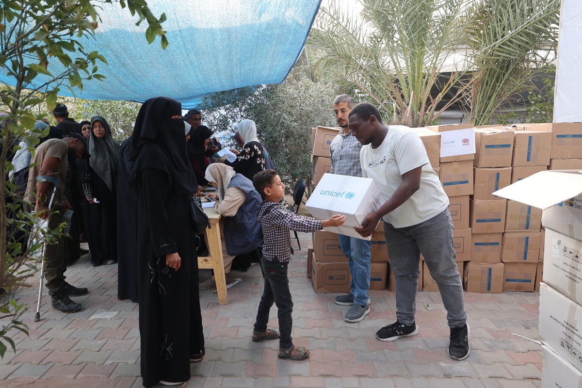 UNICEF distributes winter clothes kits to children across Gaza. Each kit includes a winter jacket, shoes, a heating set, a T-shirt, socks and pants. 