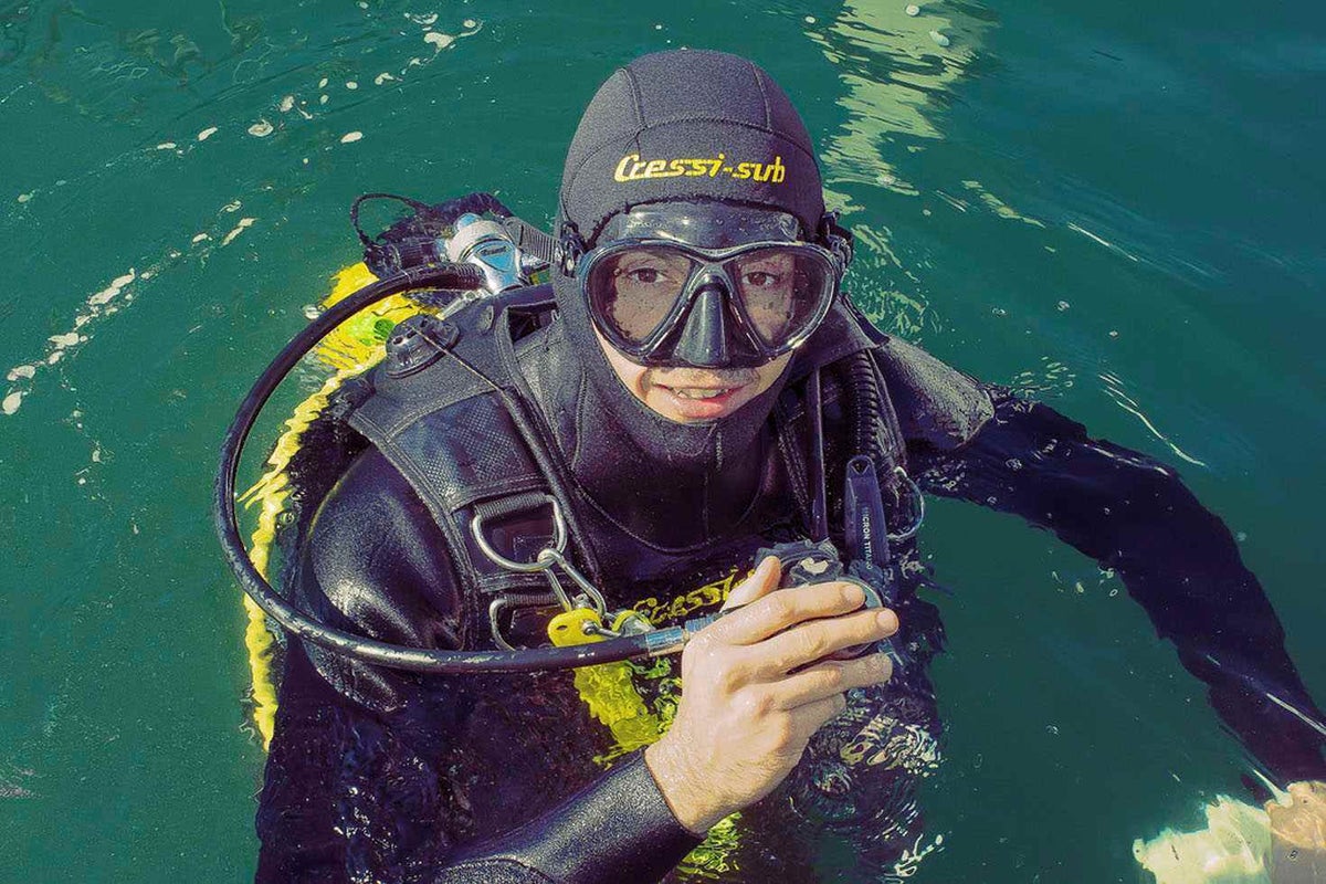 Albert uses his skills diving for good and volunteers to save lives.
