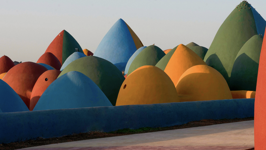 Presence in Hormuz, Zav Architects, Community Living