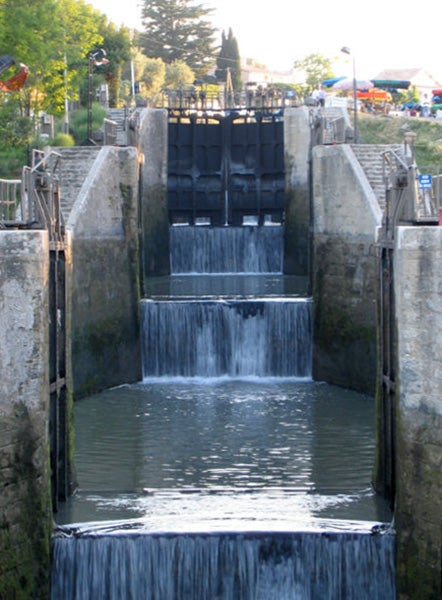 Staircase of locks from Foneranes to Béziers, for the old Languedoc Canal, now Canal du Midi, designed by Pierre-Paul Riquet, 1670s, modern photo (Wikimedia commons)