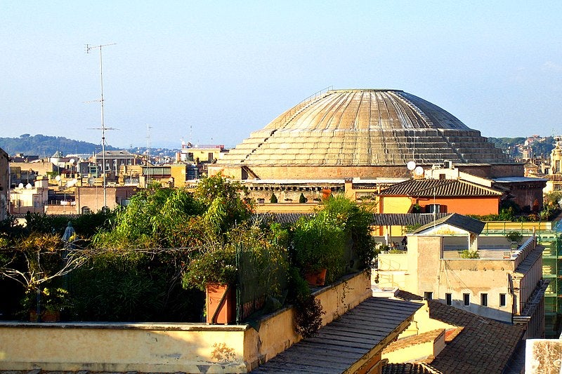 The concrete dome of the Pantheon in Rome (Wikimedia Commons)