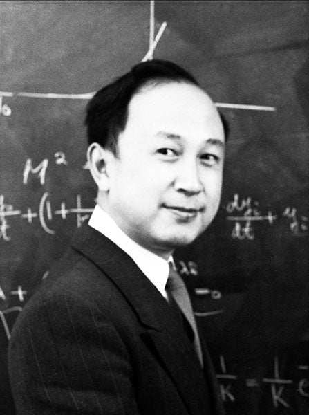 Hsue-Shen Tsien at the blackboard, photo, 1940s, Caltech archives (digital.archives.caltech.edu)