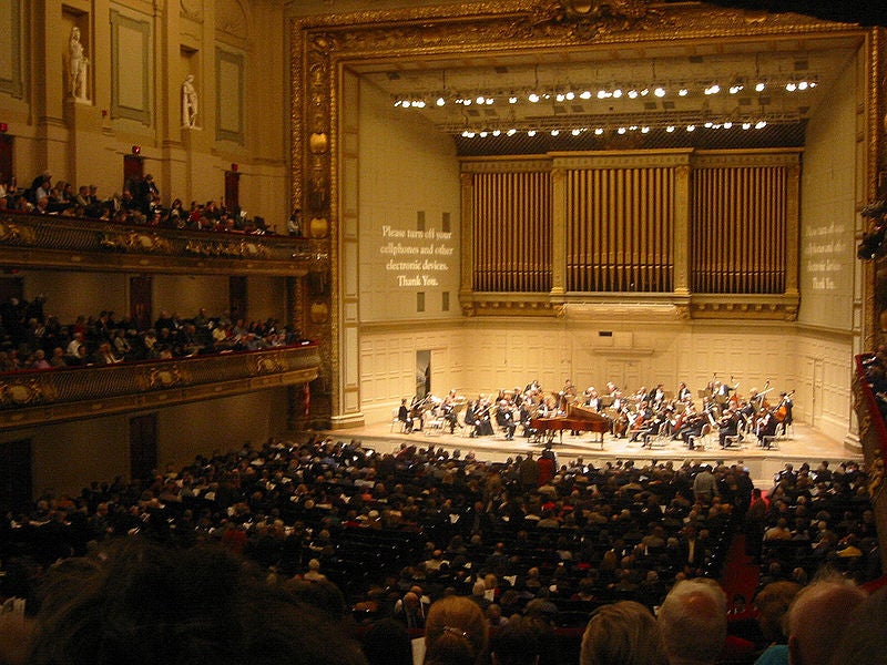 Boston Symphony Hall (formerly Boston Music Hall), with interior acoustically designed by Wallace Clement Sabine, interior, recent photo (Wikimedia commons)