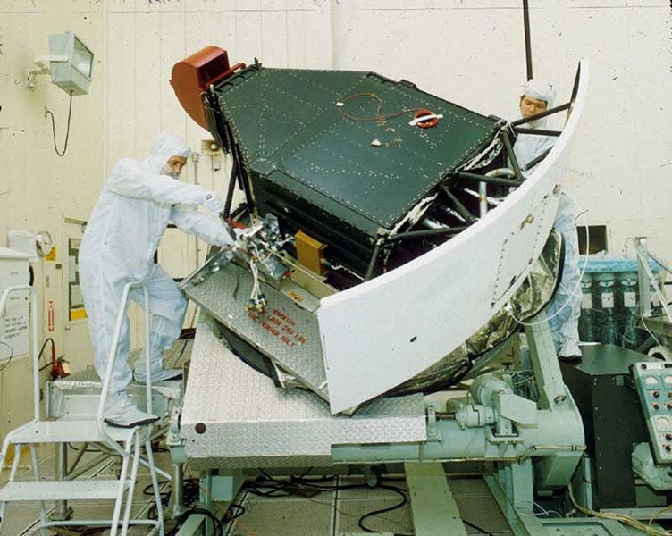 The new camera for the HST, WFPC2, being inspected back on Earth before being sent into orbit on STS-61 (science.nasa.gov)