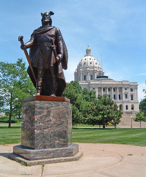 Statue of Leif Erikson, St. Paul, Minn., sculpted by John K. Daniels, 1949 (Wikimedia commons)