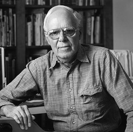 Portrait of Martin Gardner, photograph, undated (amazon.com)