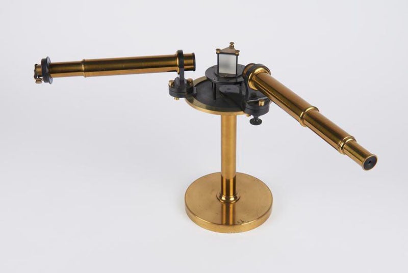Single-prism student spectroscope, made by firm of John Browning, 1875, on display in the Science Museum, London (sciencemuseumgroup.org.uk)