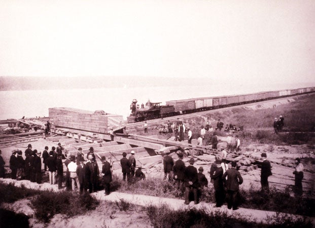 Crossing the Hudson River Railroad. Image source: Gorringe, Henry Honeychurch. Egyptian Obelisks. New York: Published by the Author, 1882, pl. 22.