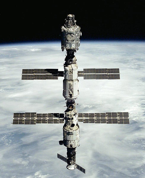 The ISS as of September 2000, with the addition of the first module with life-support systems, the Russian-built Zvezda, which is just below Zarya, with Unity at the top, NASA photo (Wikimedia commons)