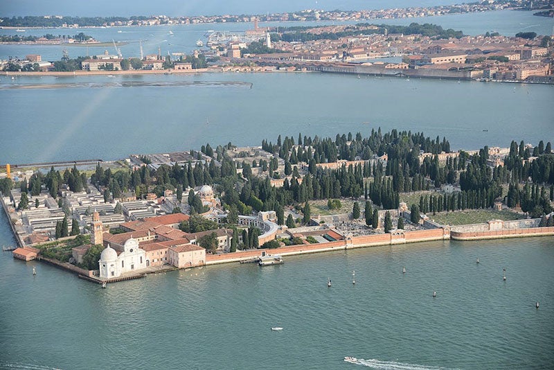 The church and cemetery of San Michele on an island in the Venetian lagoon, where the remains of  Paolo Sarpi were reburied after the Church of Santa Maria dei Servi was destroyed, photograph by Anton Nossik (Wikimedia commons)