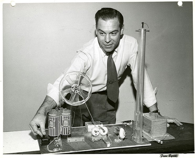 Don Herbert (Mr. Wizard) in action, publicity photo, 1960s, Smithsonian Institution archives (invention.si.edu)