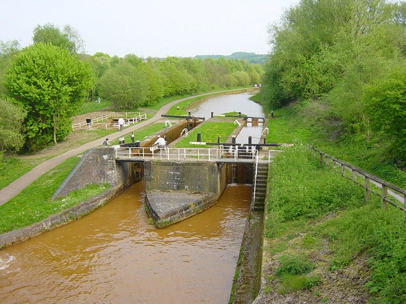 An original set of Brindley locks on the Trent & Mersey canal, modern photograph (Wikimedia commons)