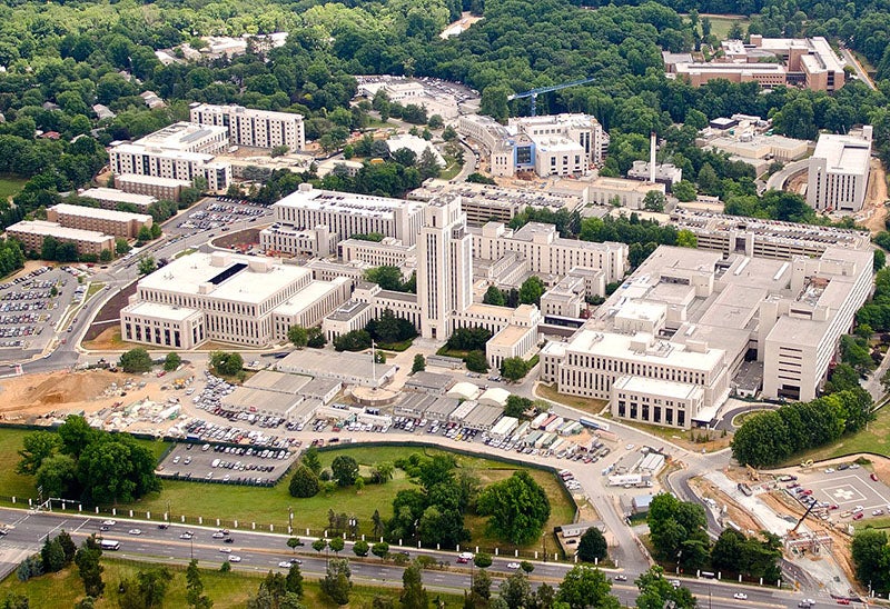 Walter Reed National Military Medical Center, Bethesda, Maryland, aerial photograph (Wikimedia commons)