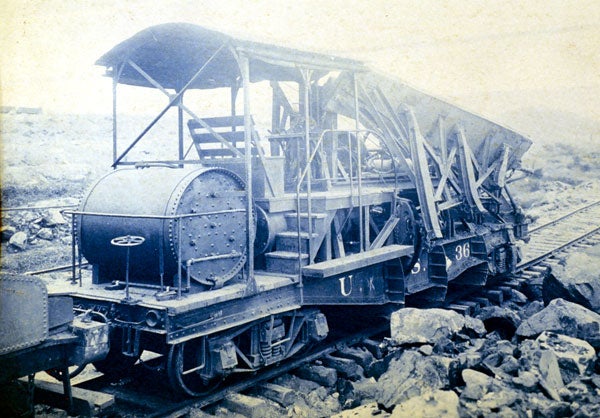 Mann-McCann spreader, photograph. Image source: Nichols, Aurin Bugbee, and Tirzah Lamson Nichols. Panama Canal Collection, 1846-1923 (bulk 1906-1914). Vol. 18: Suppl., p. 1.
