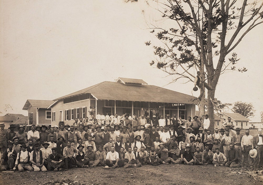 Group of Italian Laborers.
I.C.C. recruiters had less success in Italy, signing up fewer than 2,000 workers in 1906 and 1907. Reports in both Spanish and Italian newspapers of disrespectful treatment, harsh working conditions, and terrible illnesses put pressure on both governments to prevent the migration of workers to the Canal Zone.  