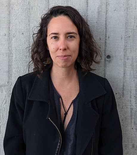 Photo of Linda Hall Library fellow Nydia Pineda de Ávila