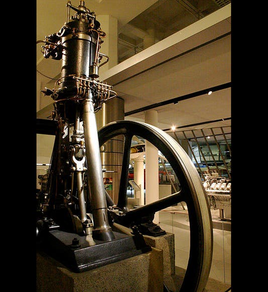 First Motion Engine First Diesel Engine