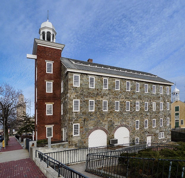 Wilkinson Mill, Pawtucket, Rhode Island, constructed in 1810 by David Wilkinson (Wikimedia commons)
