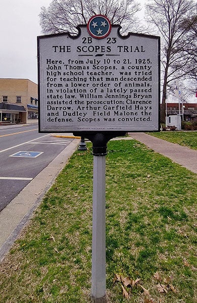 Historic marker, The Scopes Trial, Dayton, Tennessee , recent photograph (Wikimedia commons)