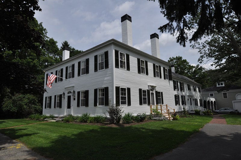 The Parker Cleaveland House, on the Bowdoin College campus, Brunswick, Maine, recent photograph (Wikimedia commons)