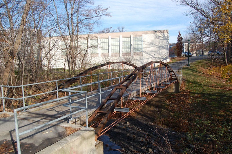 Whipple bowstring truss bridge, formerly in Johnstown, N.Y., re-erected in 1980 at Union College, Schenectady, N.Y. (bridgehunter.com)