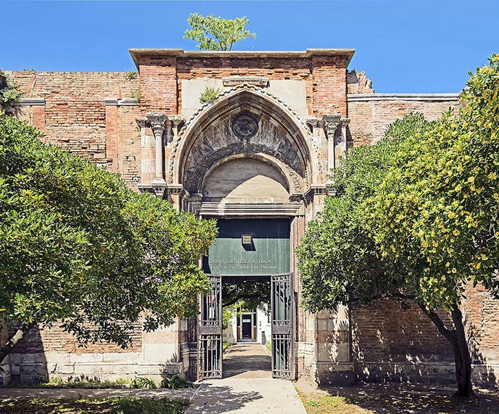 Portale di San Pellegrino, one of the surviving gates to Santa Maria dei Servi, the Servite church and convent where Paolo Sarpi lived from 1588 until his death in 1623 (Wikimedia commons)
