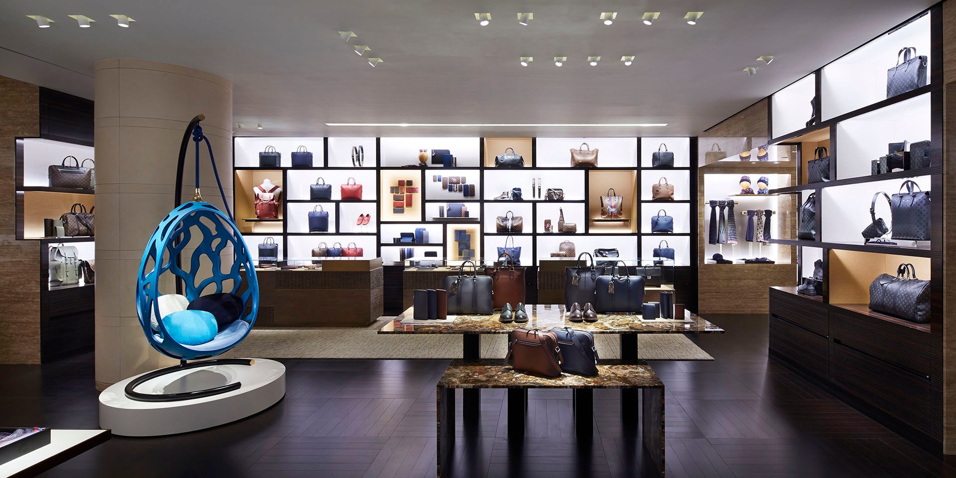 Cửa hàng Louis Vuitton London Selfridges ở London UNITED KINGDOM  LOUIS  VUITTON