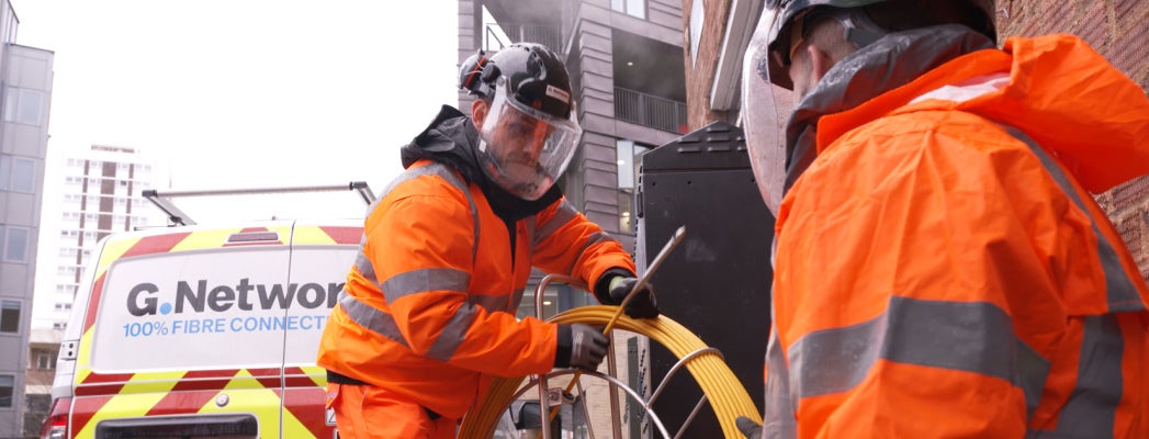 G Network engineers using cobra cabling