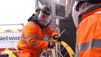 G Network engineers using cobra cabling