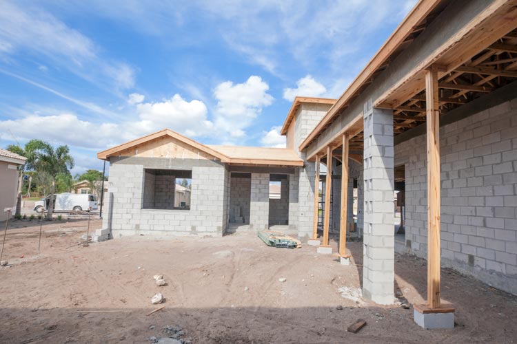 House rebuilding and construction in Florida. Simple steps to rebuilding after a Florida tropical storm.