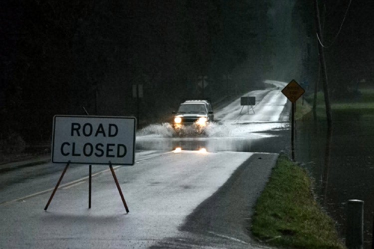 Does Car Insurance Cover Flooding in Illinois