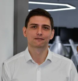 Dávid Sadrinia