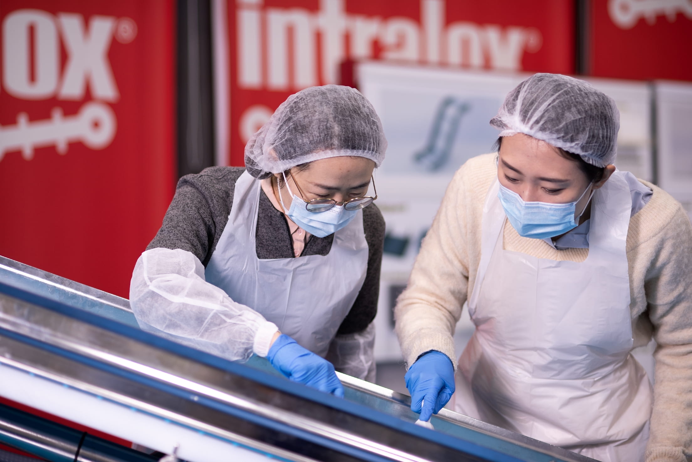 team using dry cleaning method