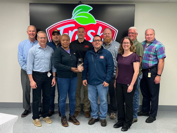 The Fresh Express Grand Prairie team celebrates receiving the 2024 CFS Gold Star Award, presented in June 2025. 