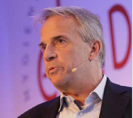 Dirk Nikoleiski speaking at an EHEDG event