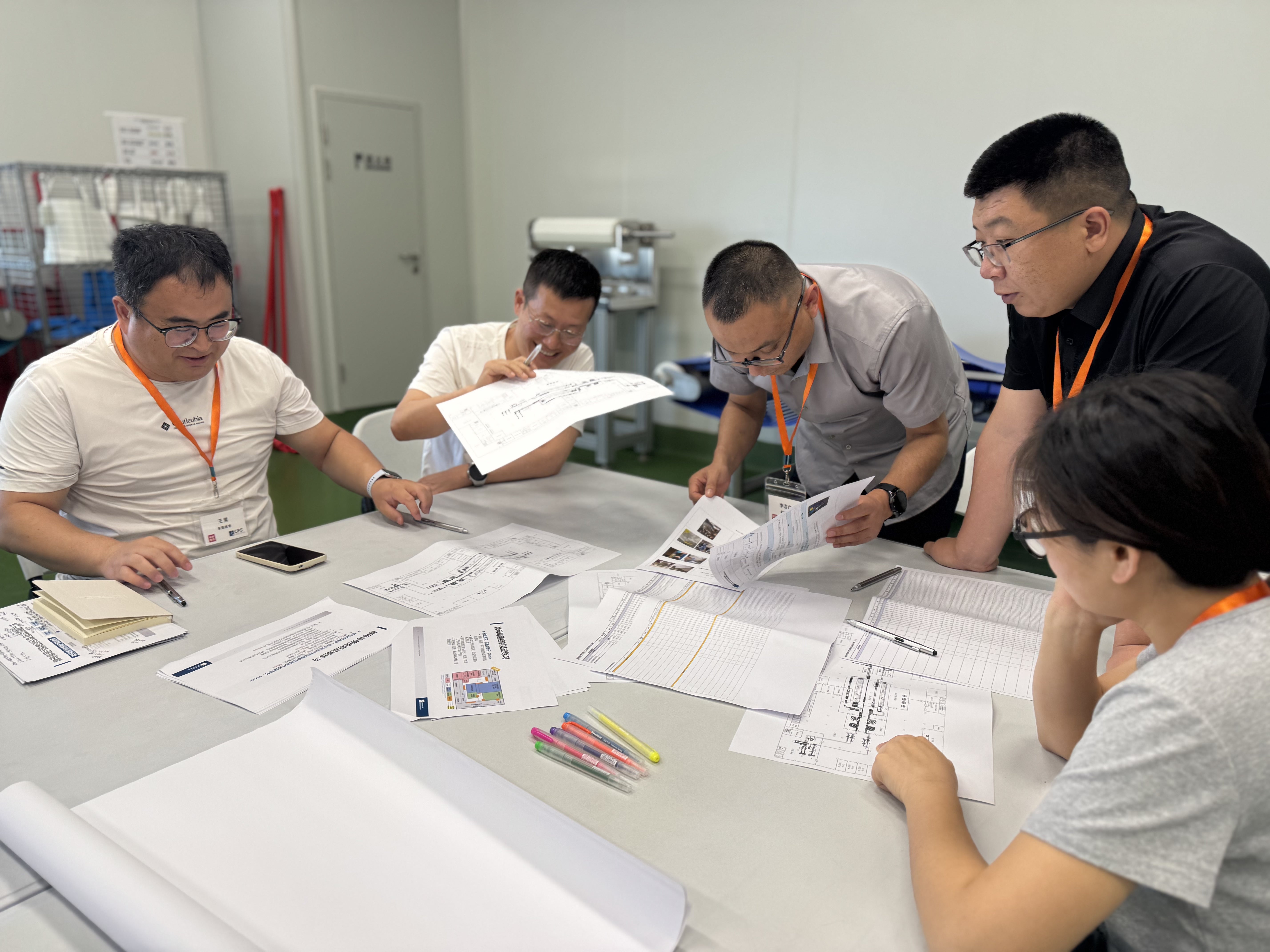 Document review and group collaboration by five participants at Yeast and Mold Control Training
