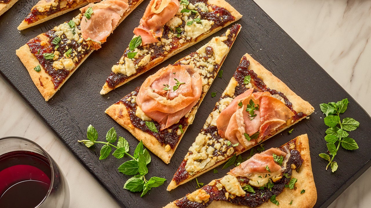 Prosciutto, Gorgonzola and Fig Flatbread | Carando