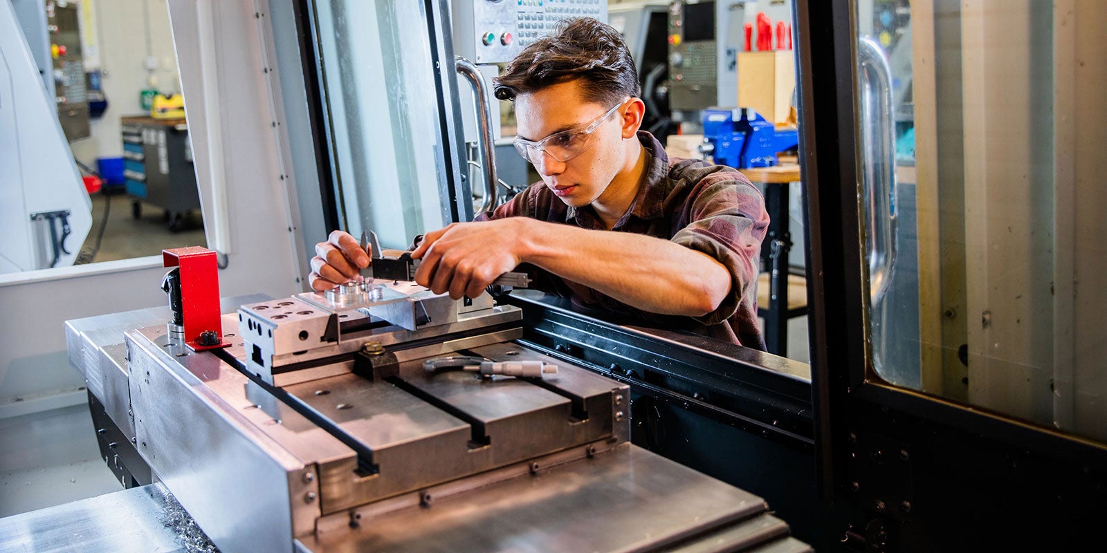 school-of-skilled-trades-dean-discusses-_life-in-the-trades_-on-cbc-radio-aHR0cHM6.jpg